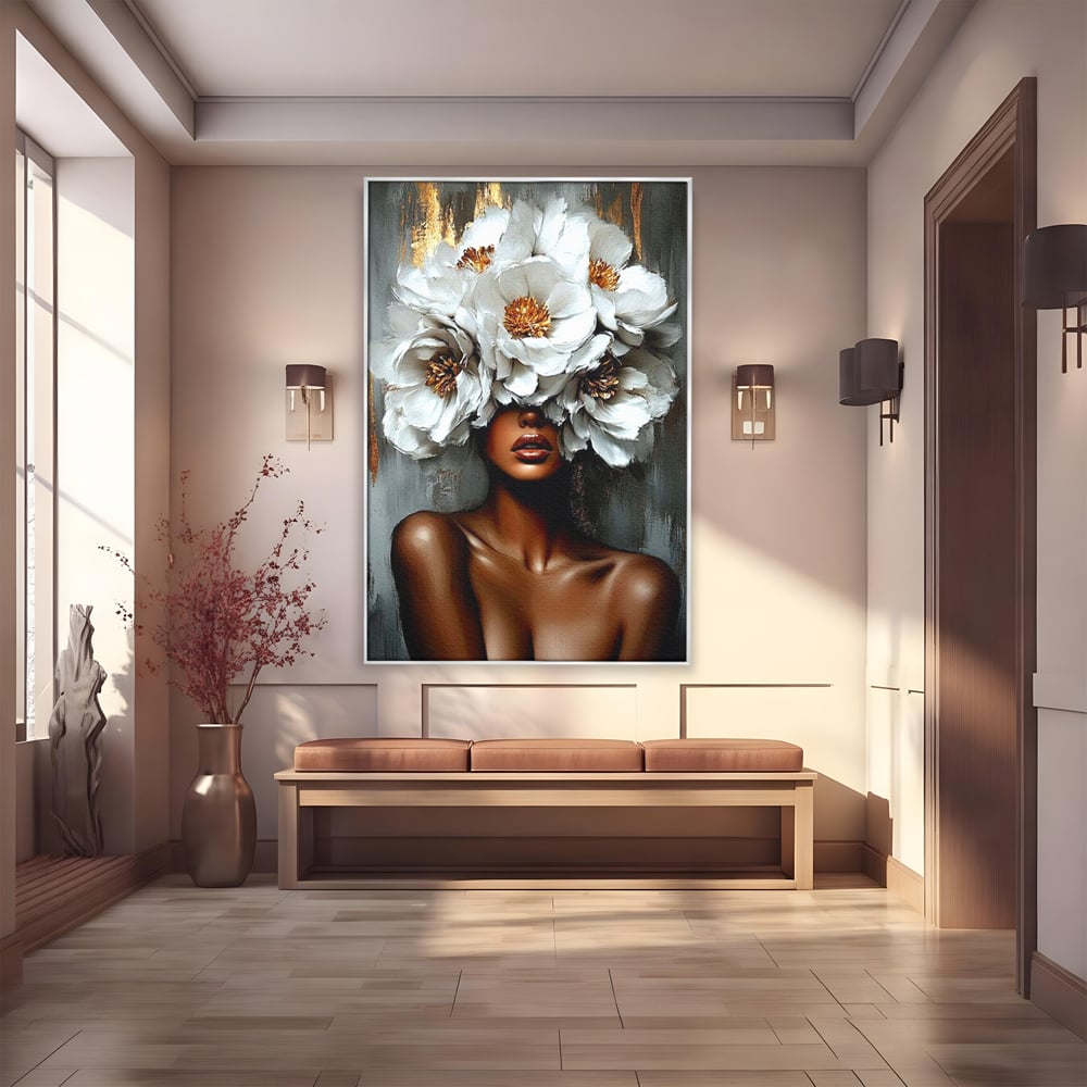 Tablou canvas cu tablou canvas portret femeie cu flori, in rama de aluminiu argintiu